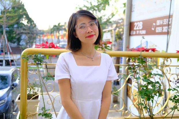 Kênh YouTube Thơ Nguyễn gây sốc, đua nhận nút kim cương với Sơn Tùng M-TP - Ảnh 3. Kênh YouTube Thơ Nguyễn gây sốc, đua nhận nút kim cương với Sơn Tùng M-TP - Ảnh 3.