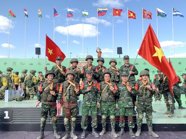 Army Games 2021:
Army Games 2021 là sự kiện quốc tế thu hút sự quan tâm và tham gia của các quân đội trên thế giới, cũng như là nơi để thể hiện sức mạnh quân sự và kỹ năng của các quân đội. Hãy cùng xem hình ảnh về đội tuyển quân đội của Việt Nam thể hiện khả năng của mình tại Army Games 2021 để hiểu rõ hơn về sức mạnh quân sự của đất nước Việt Nam.