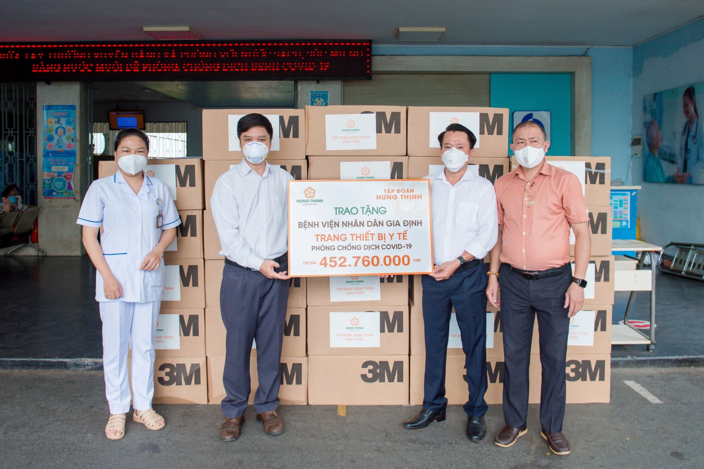 Tập đoàn Hưng Thịnh hỗ trợ trang thiết bị y tế cho Bệnh viện Nhân Dân 115 và Bệnh viện Nhân dân Gia Định