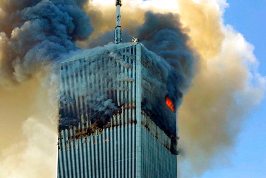 Những hình ảnh khủng khiếp về sự kiện 11-9-2001 - Ảnh 4.