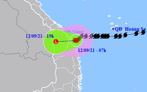 Bão số 5 suy yếu thành áp thấp nhiệt đới đổ bộ vào Đà Nẵng-Bình Định - Ảnh 1.