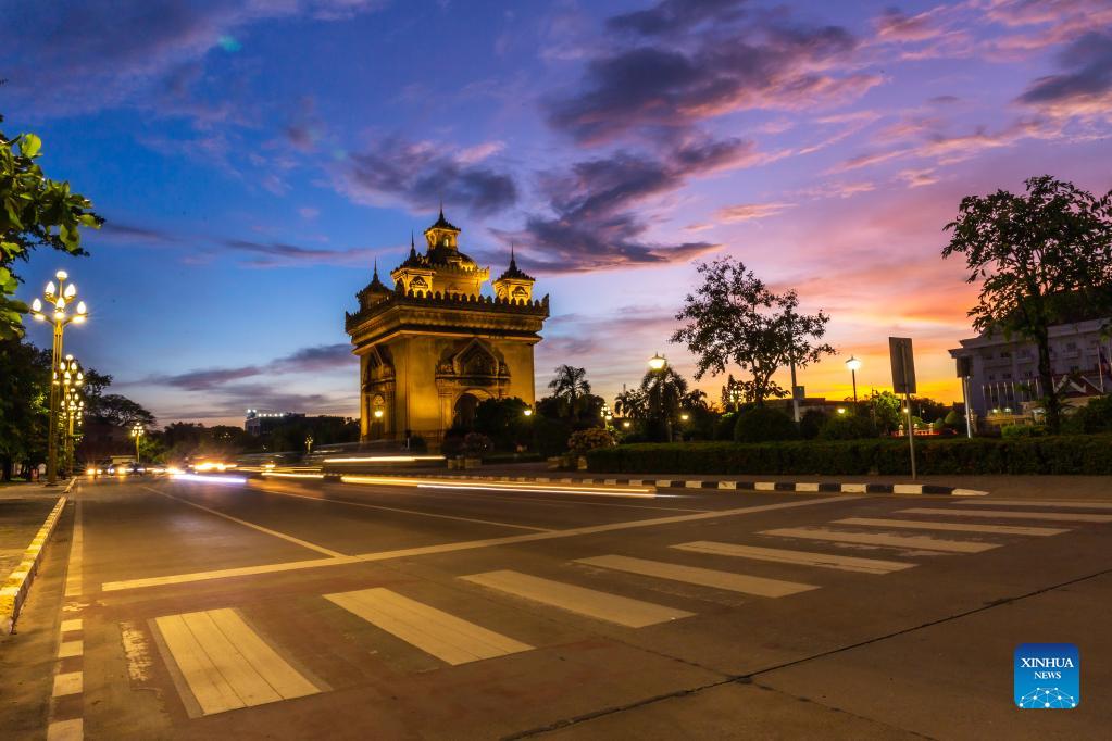 Covid-19: Lào gia hạn phong tỏa lần thứ 10, Thái Lan chấp nhận rủi ro - Ảnh 1. Covid-19: Lào gia hạn phong tỏa lần thứ 10, Thái Lan chấp nhận rủi ro - Ảnh 1.