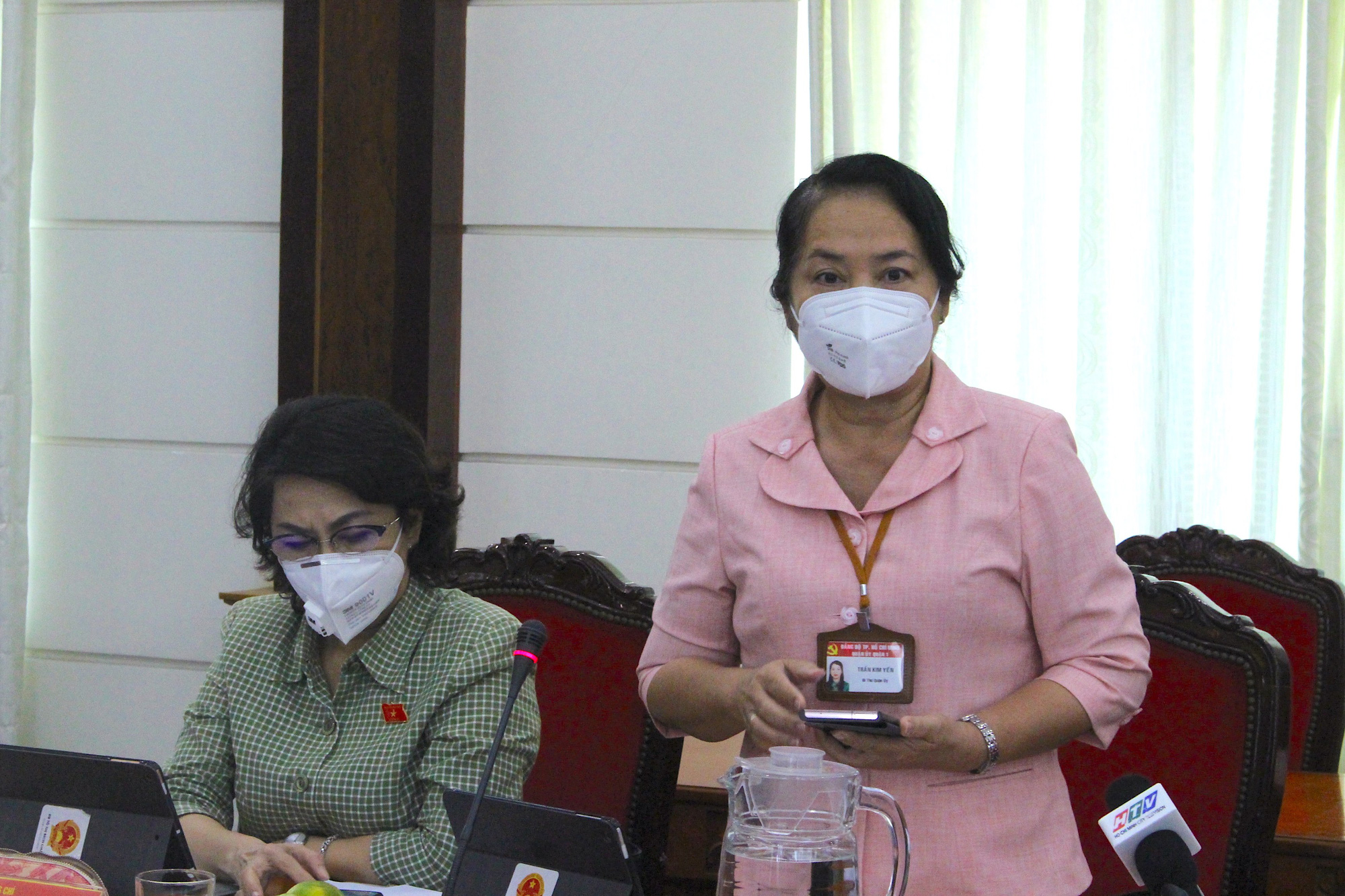 Nhiá»u tổ trưởng dân phố xin nghỉ việc, dán bảng xin nghỉ việc trước nhà - Ảnh 2. Nhiá»u tổ trưởng dân phố xin nghỉ việc, dán bảng xin nghỉ việc trước nhà - Ảnh 2.