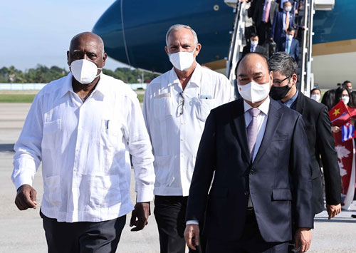 Chủ tịch nước bắt đầu chuyến công du tại Cuba - Ảnh 1.