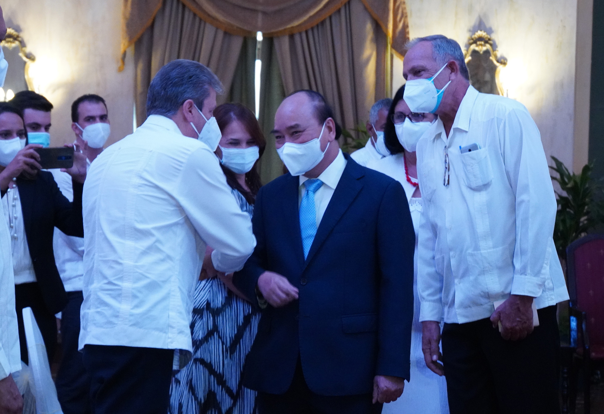 Chủ tịch nước: Việt Nam sẵn sàng đóng góp vào sự phát triển của Cuba - Ảnh 6. Chủ tịch nước: Việt Nam sẵn sàng đóng góp vào sự phát triển của Cuba - Ảnh 6.
