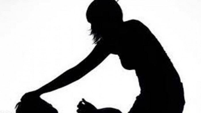Bình Định: Truy tìm người phụ nữ chém chồng dã man rồi bỏ trốn - Ảnh 1. Bình Định: Truy tìm người phụ nữ chém chồng dã man rồi bỏ trốn - Ảnh 1.