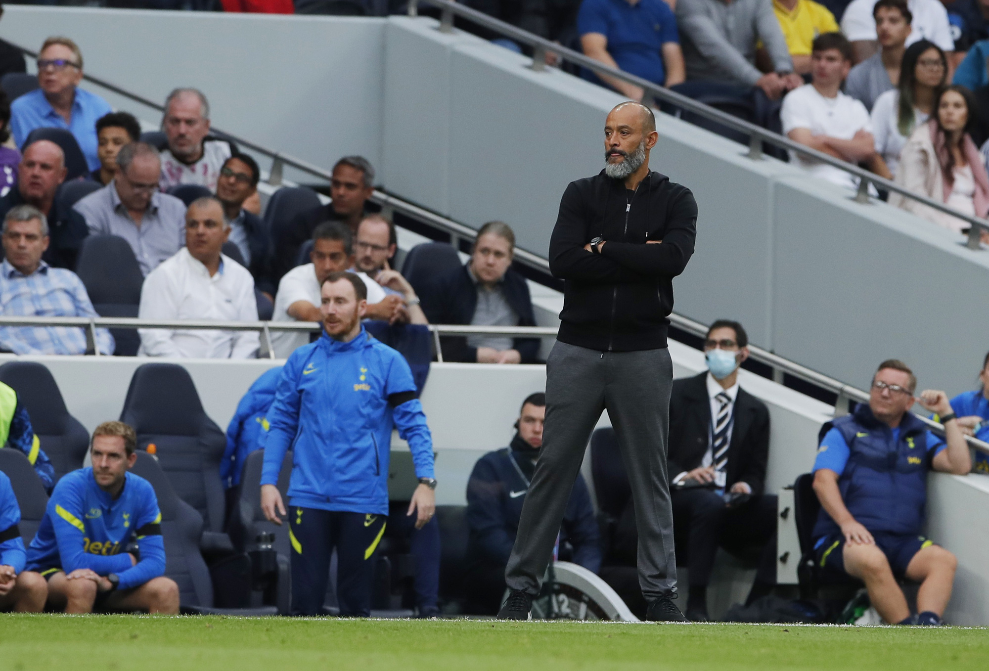 Tottenham thua tan tác sân nhà, Chelsea lên đỉnh bảng Ngoại hạng Anh - Ảnh 8.