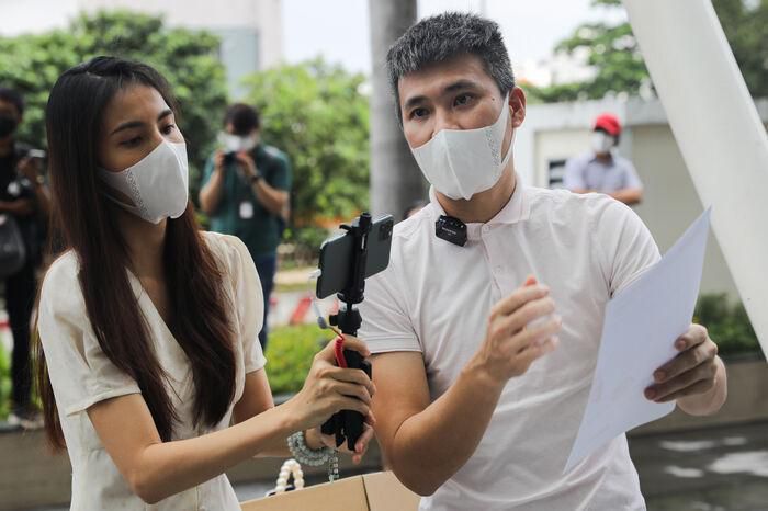 Cư dân mạng "đào" những phát ngôn về tiền và từ thiện của Thủy Tiên