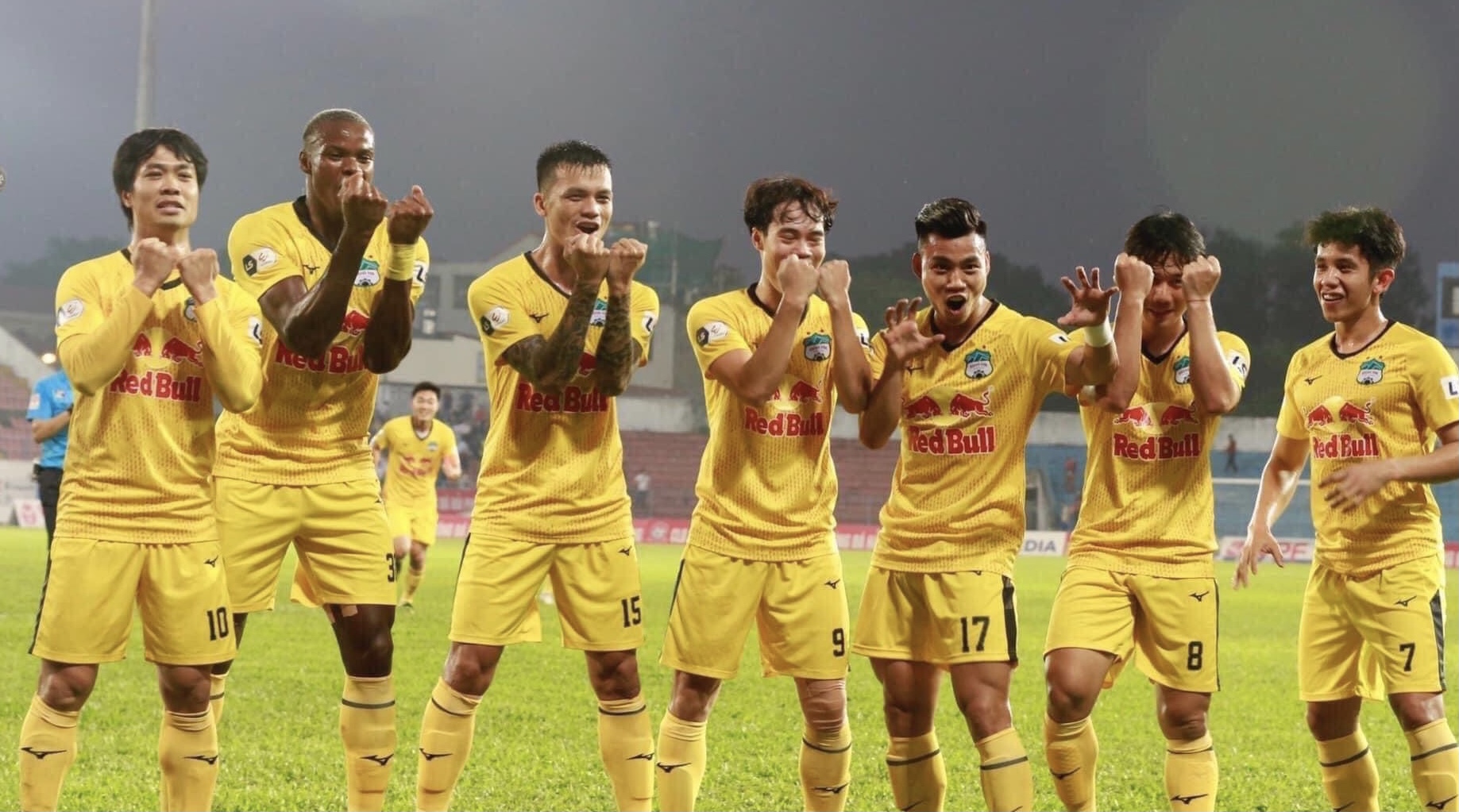 VPF từ chối yêu cầu Đại hội cổ đông bất thường, HAGL hay B.Bình Dương không hiểu luật? - Ảnh 2. VPF từ chối yêu cầu Đại hội cổ đông bất thường, HAGL hay B.Bình Dương không hiểu luật? - Ảnh 2.