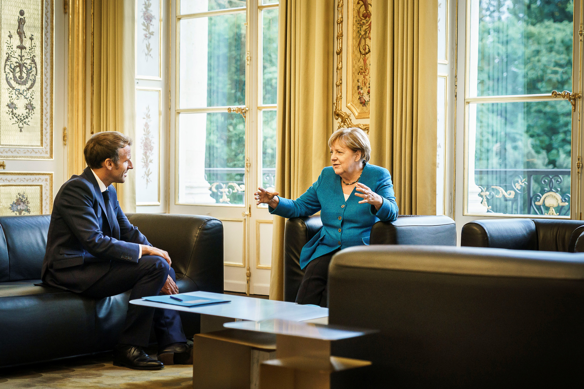 [eMagazine] Câu thần chú ngự trị châu Âu của bà Angela Merkel - Ảnh 4.