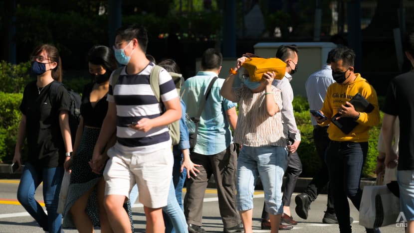 Singapore căng thẳng vì số ca mắc Covid-19 tăng rất nhanh - Ảnh 3. Singapore căng thẳng vì số ca mắc Covid-19 tăng rất nhanh - Ảnh 3.