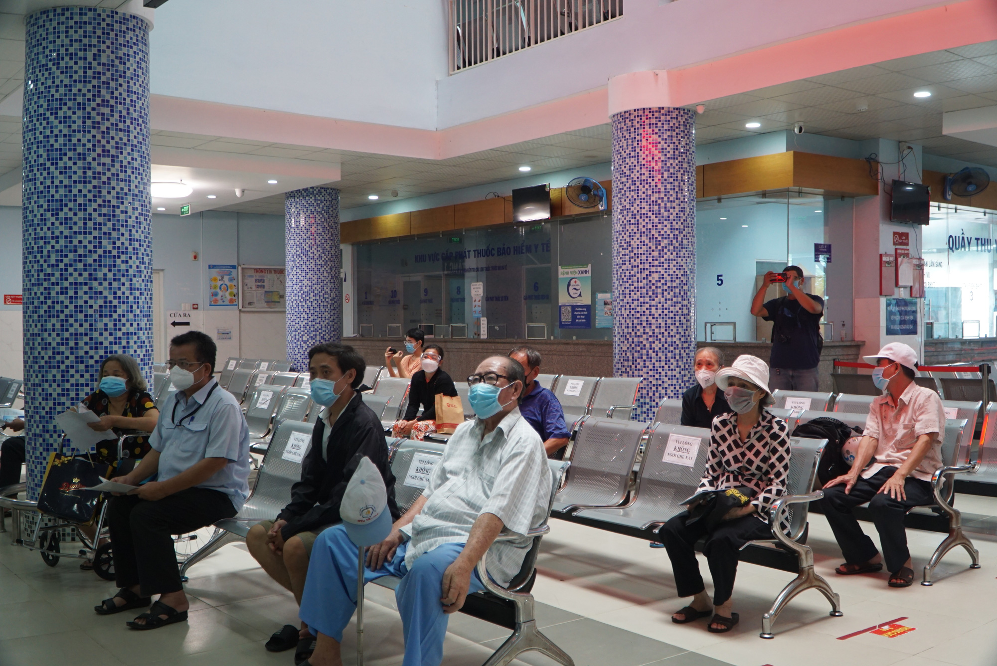 Bệnh viện xanh đầu tiên của TP HCM đón bệnh nhân trở lại - Ảnh 4.