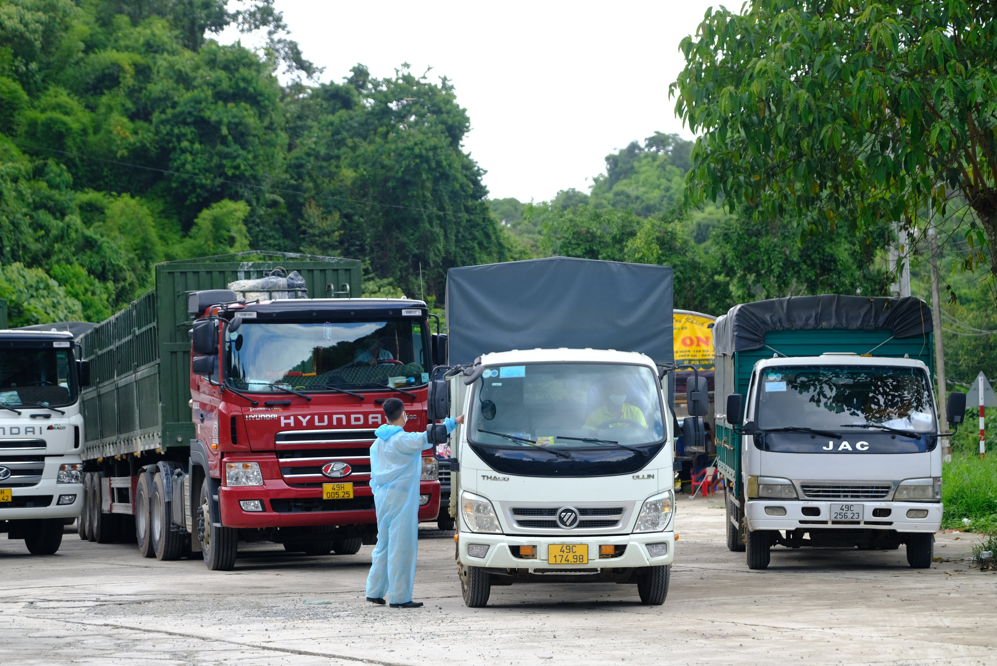 Tổng cục Đường bộ đề nghị Lâm Đồng chấm dứt ngay việc ùn tắc trên tuyến Quốc lộ 20 - Ảnh 3. Tổng cục Đường bộ đề nghị Lâm Đồng chấm dứt ngay việc ùn tắc trên tuyến Quốc lộ 20 - Ảnh 3.