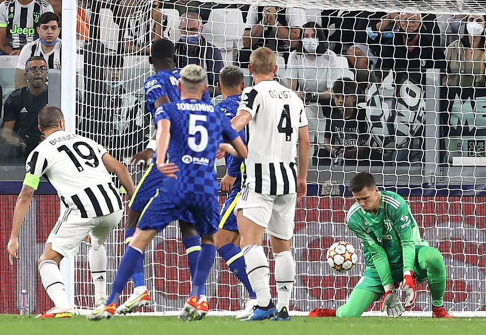 Trắng tay trước Juventus, ĐKVĐ châu Âu Chelsea mất ngôi đầu - Ảnh 5.