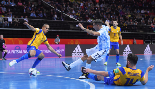 Argentina hạ Brazil, vào chung kết FIFA Futsal World Cup 2021 - Ảnh 2.