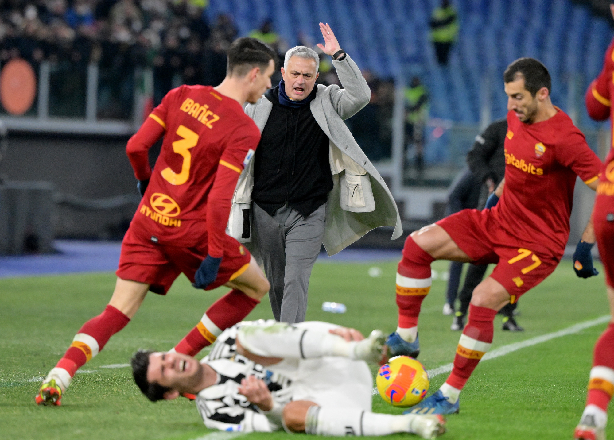 Người đặc biệt" Mourinho nói gì sau khi lại bị đánh bại? - Báo Người lao động