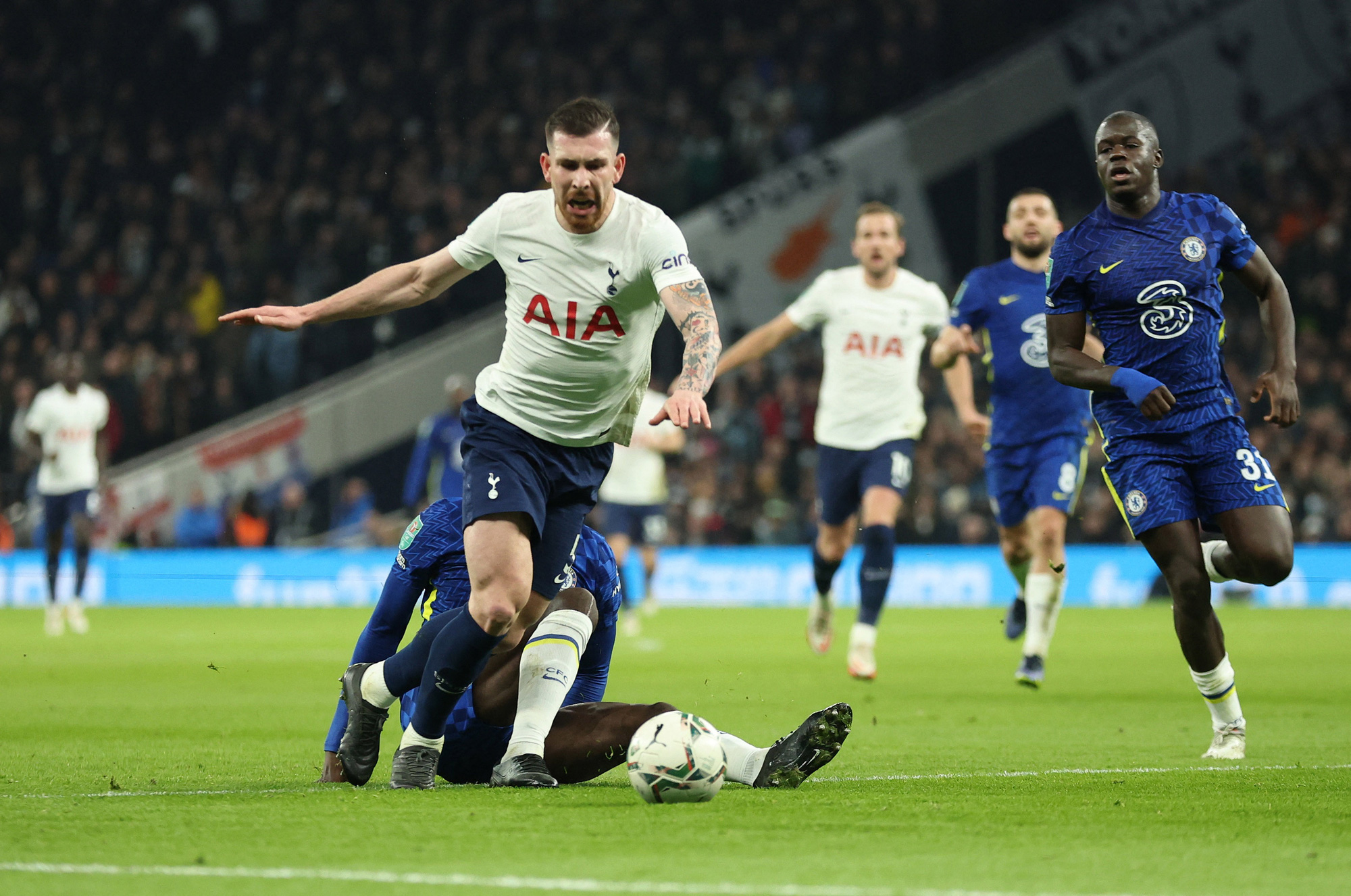 Siêu hậu vệ lập công, Chelsea đá bay Tottenham ở bán kết Cúp Liên đoàn - Ảnh 4.