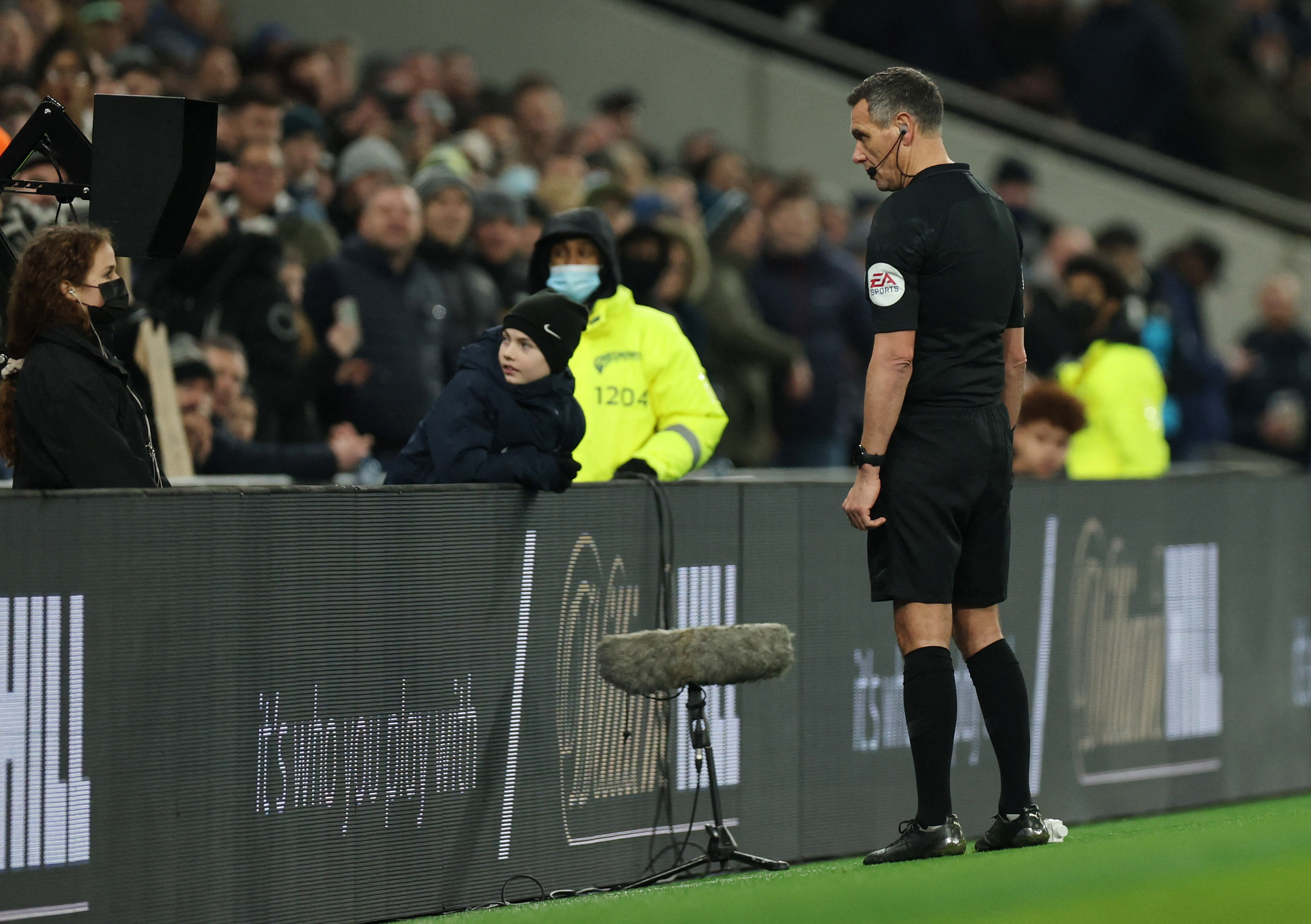 Siêu hậu vệ lập công, Chelsea đá bay Tottenham ở bán kết Cúp Liên đoàn - Ảnh 6.