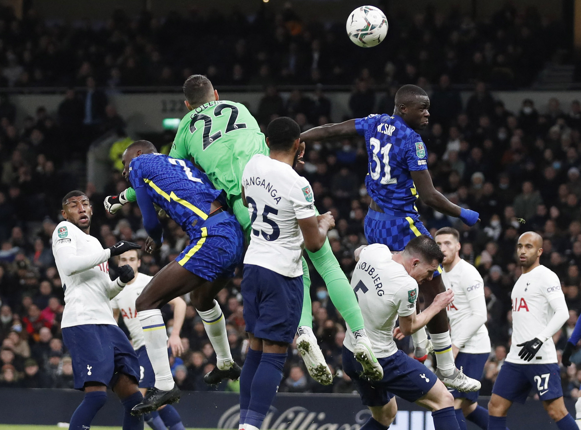 Siêu hậu vệ lập công, Chelsea đá bay Tottenham ở bán kết Cúp Liên đoàn - Ảnh 2.