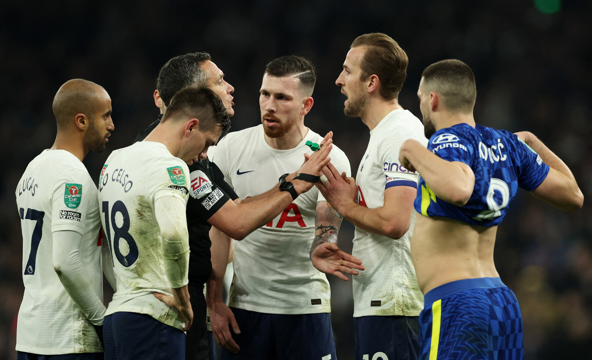 Siêu hậu vệ lập công, Chelsea đá bay Tottenham ở bán kết Cúp Liên đoàn - Ảnh 7.