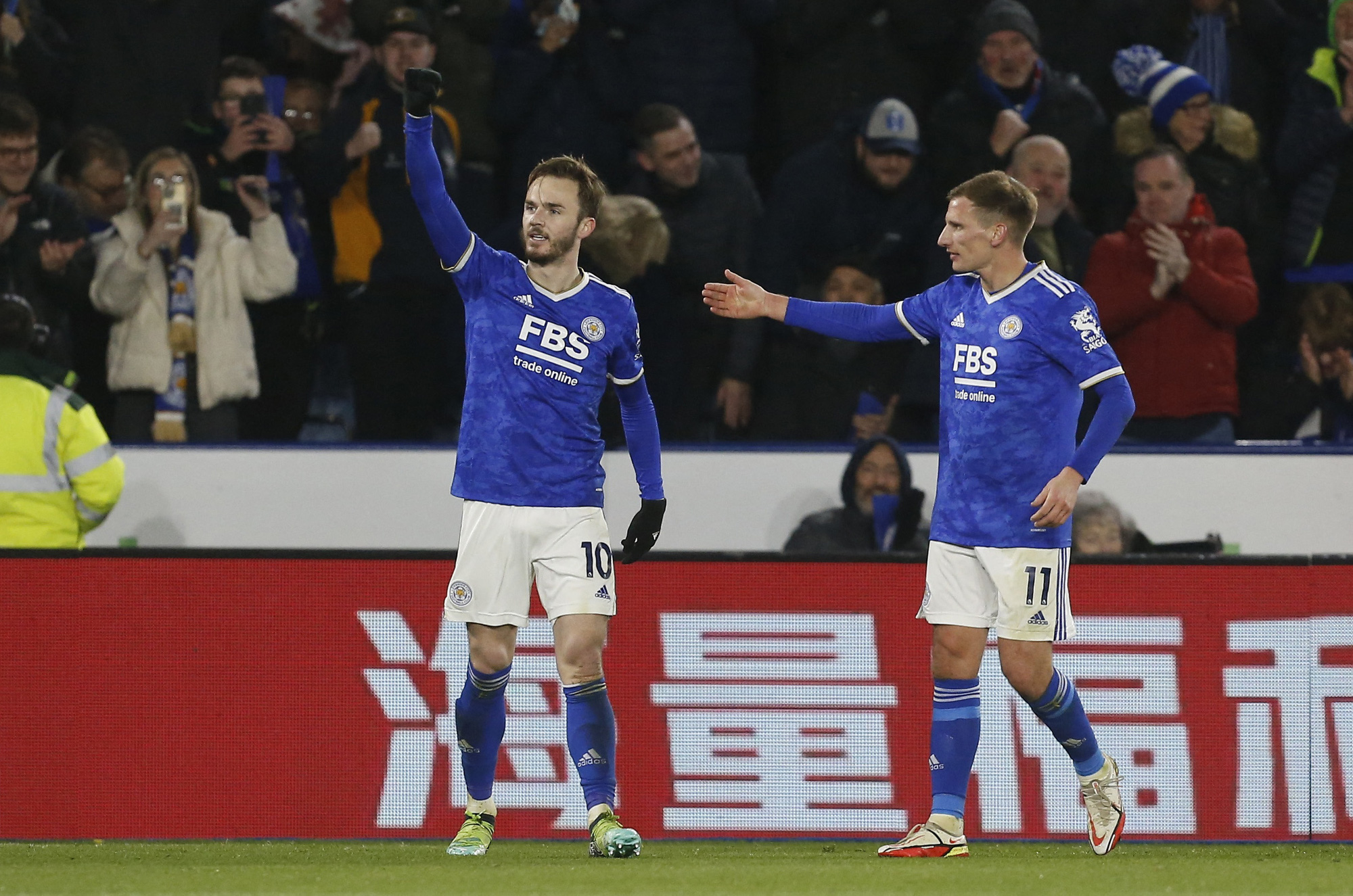 Ngược dòng điên rồ trước Leicester, Tottenham mơ Top 4 Ngoại hạng - Ảnh 4.