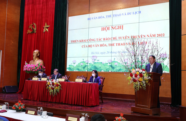 Bộ trưởng Bộ VH-TT-DL Nguyễn Văn Hùng: Báo chí luôn giữ vị trí quan trọng - Ảnh 2.
