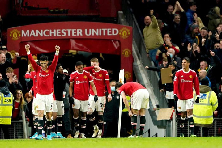 Rashford ghi bàn đầy tranh cãi, Man United trở lại Top 4 Ngoại hạng - Ảnh 7.