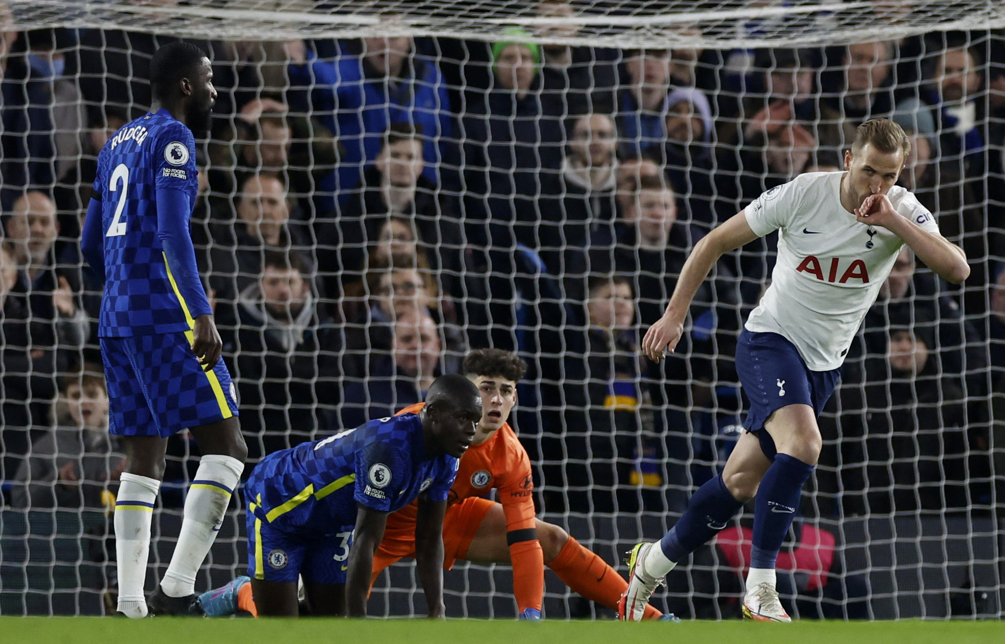 Tottenham thua ngỡ ngàng, Chelsea thăng hoa tại Stamford Bridge - Ảnh 3.