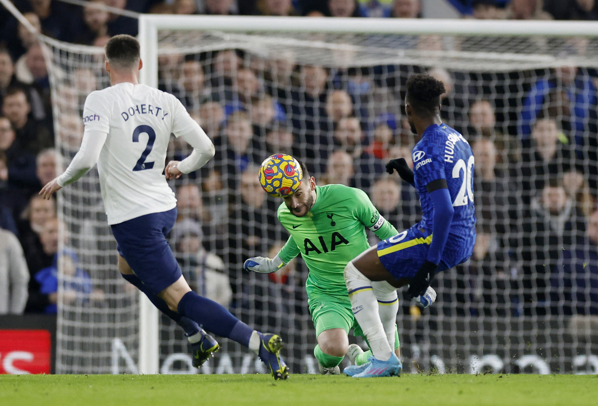 Tottenham thua ngỡ ngàng, Chelsea thăng hoa tại Stamford Bridge - Ảnh 7.