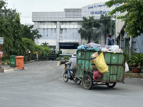 TP HCM tăng cường vệ sinh phục vụ Tết - Ảnh 1.