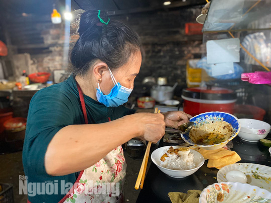 Về Chợ Đông Phú Ăn Cơm Tô - Báo Người Lao Động