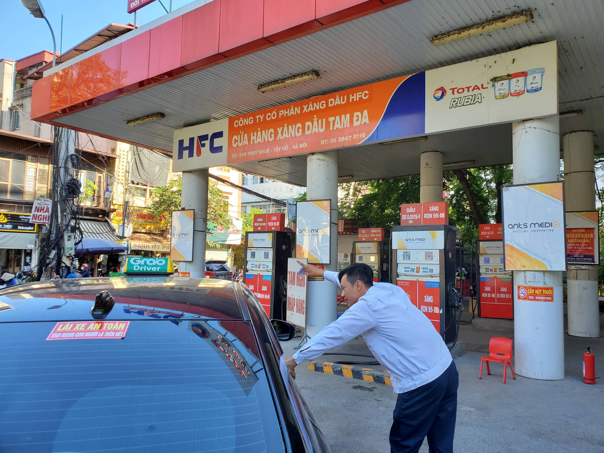 Bộ Công Thương: Hiện tượng cây xăng tạm ngừng bán hàng không phải phổ biến - Ảnh 1. Bộ Công Thương: Hiện tượng cây xăng tạm ngừng bán hàng không phải phổ biến - Ảnh 1.