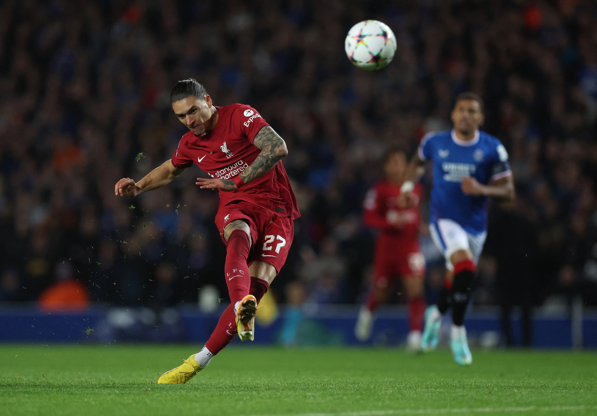 Salah 6 phút lập hat-trick, Liverpool đại thắng ở Champions League - Ảnh 3.