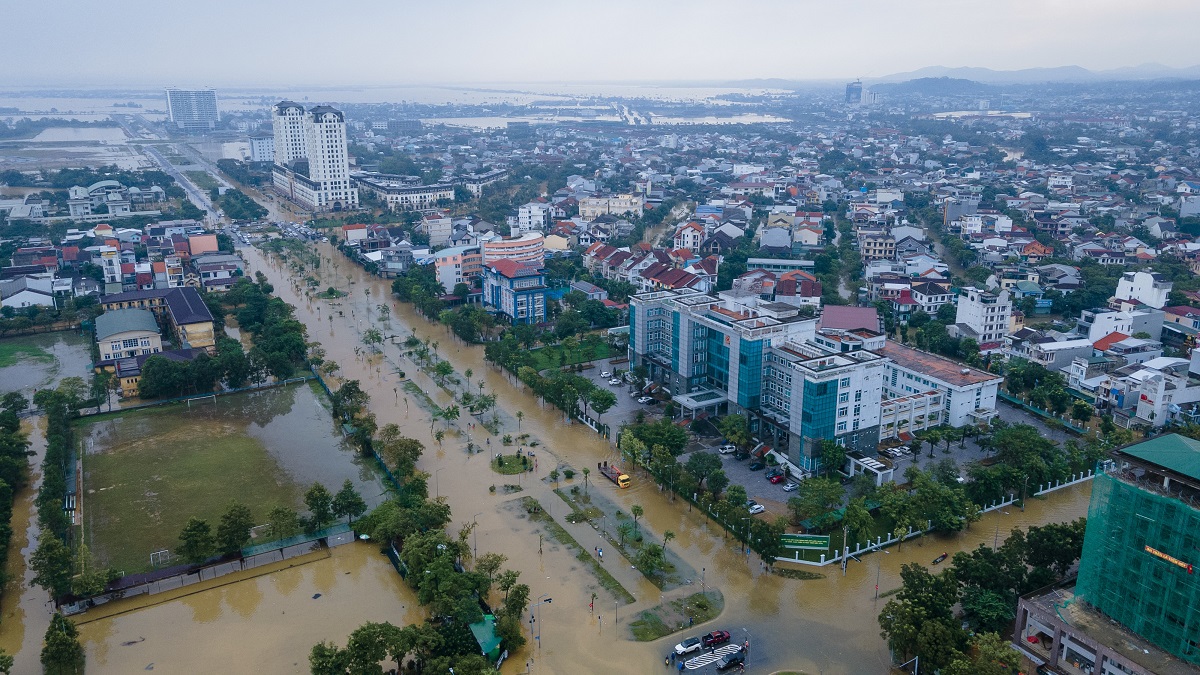 Phóng sự ảnh: Ngập lụt bủa vây Thừa Thiên - Huế - Báo Người lao động