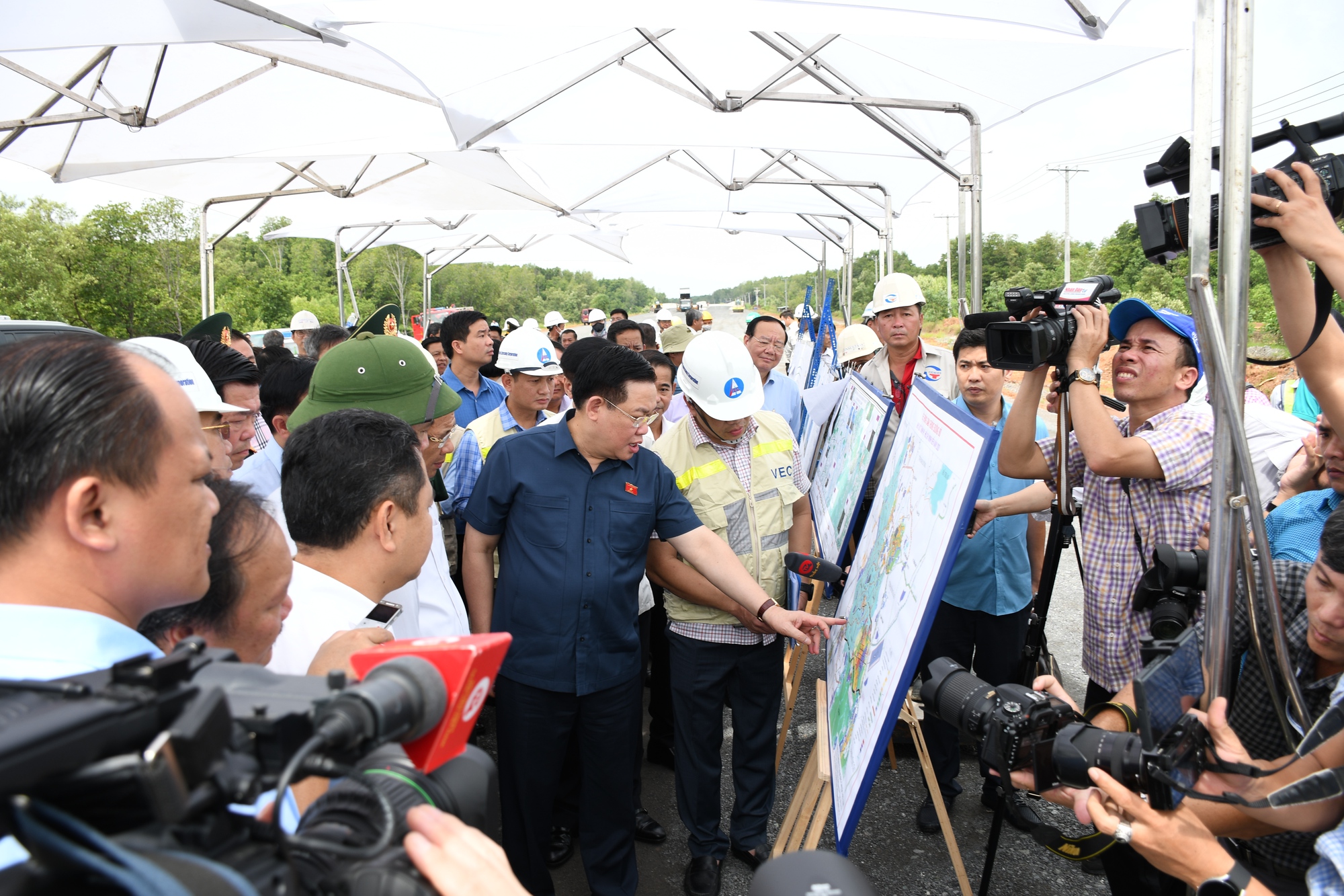 Chủ tịch Quốc hội vừa ra yêu cầu quan trọng về sân bay Long Thành - Ảnh 4.