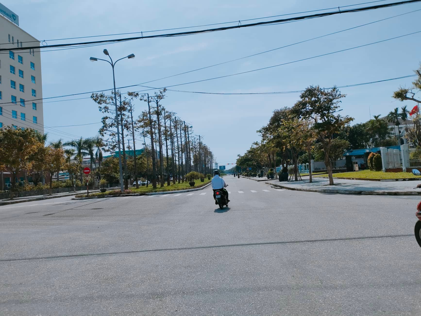 Lãnh đạo Quảng Nam nói về việc làm đường 5,5 km có vốn 450 tỉ đồng - Ảnh 3.