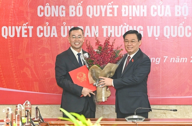 Quốc hội phê chuẩn bổ nhiệm Bộ trưởng Bộ Y tế, Bộ GTVT - Ảnh 2.