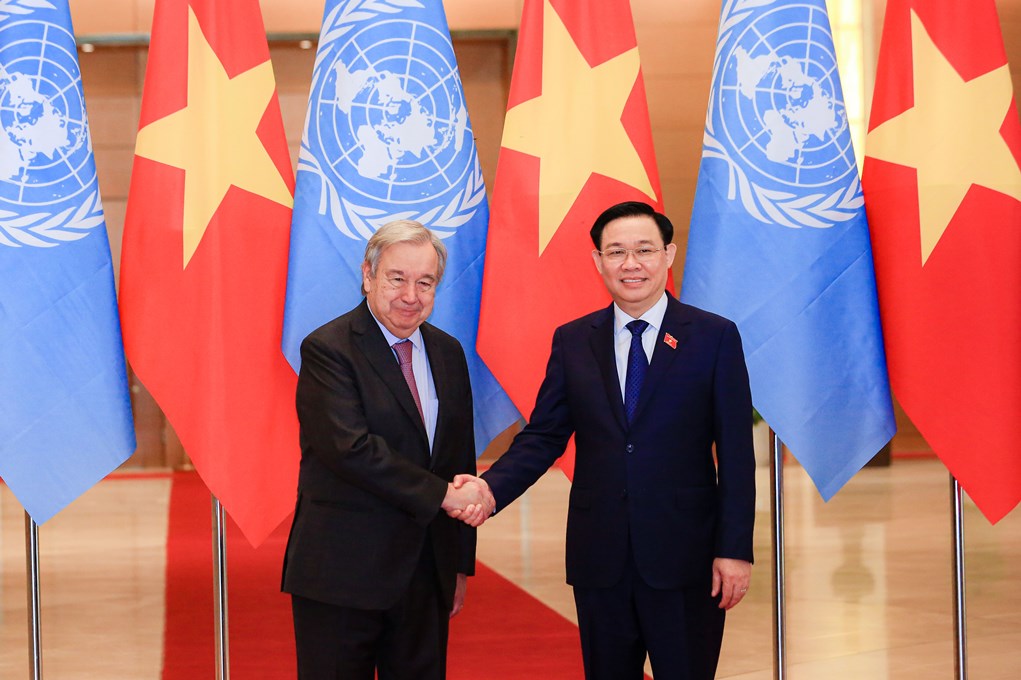 Chủ tịch Quốc hội Vương Đình Huệ hội kiến Tổng Thư ký Liên Hiệp Quốc António Guterres - Ảnh 1.