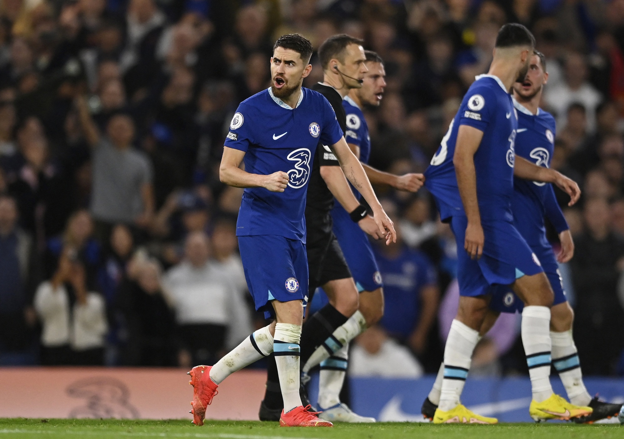 Chelsea bị Man United níu chân ở Stamford Bridge - Ảnh 3.