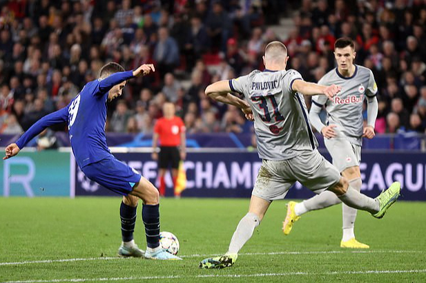 Bùng nổ trên đất Áo, Chelsea đoạt ngôi đầu Champions League - Ảnh 5.