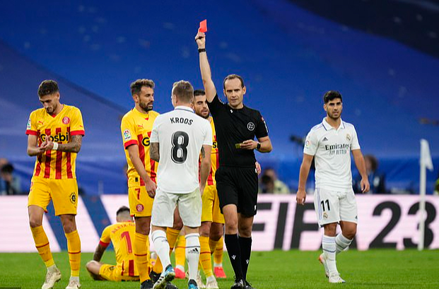 Phạt đền, thẻ đỏ và VAR, Real Madrid mất điểm sốc trước Girona - Ảnh 4.