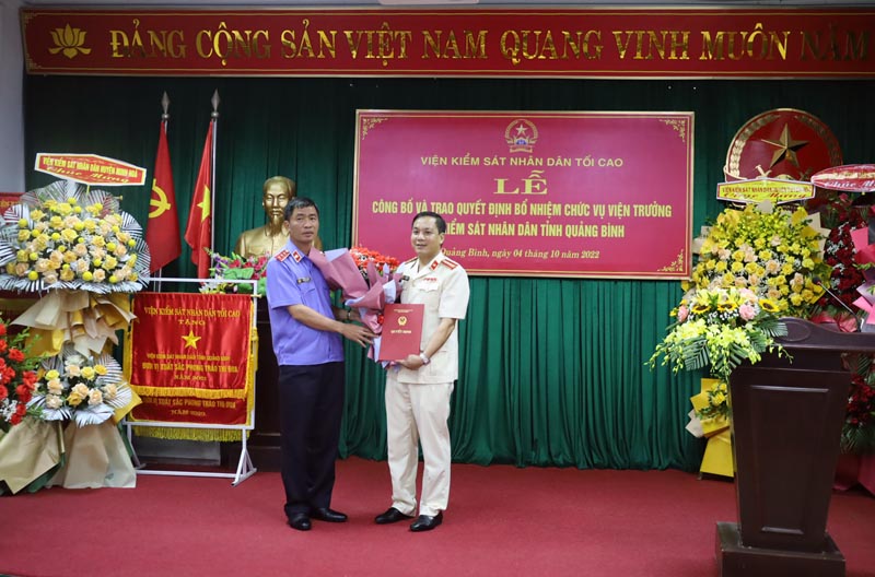 Bổ nhiệm Viện trưởng Viện Kiểm sát nhân dân tỉnh Quảng Bình - Ảnh 1.