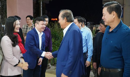 Lãnh đạo tỉnh Hà Giang tiếp Đoàn công tác Chương trình Tự hào cờ Tổ quốc - Ảnh 1.