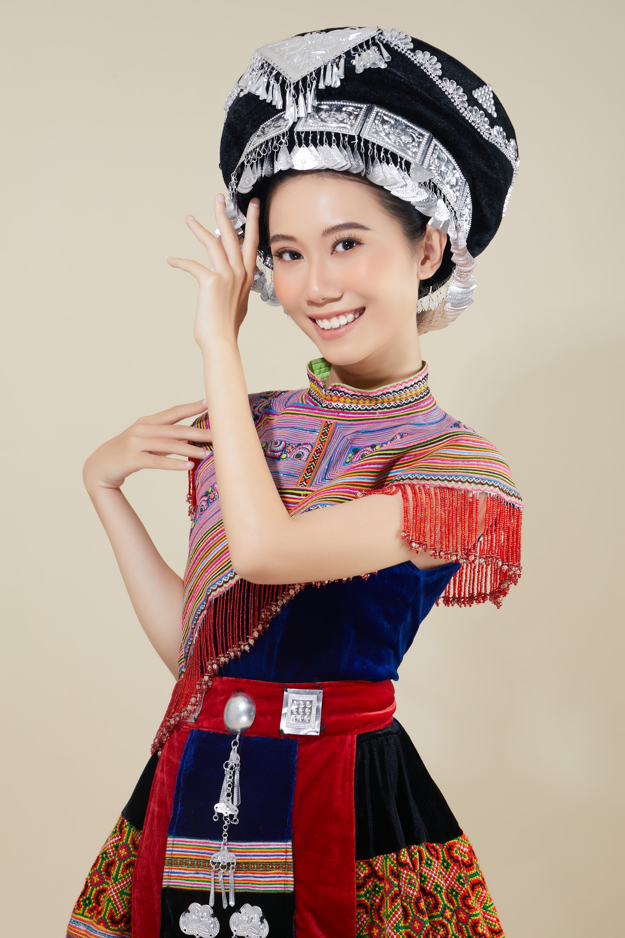 Diện mạo người đẹp Việt Nam dự thi Hoa hậu Sinh viên Thế giới - Ảnh 1.
