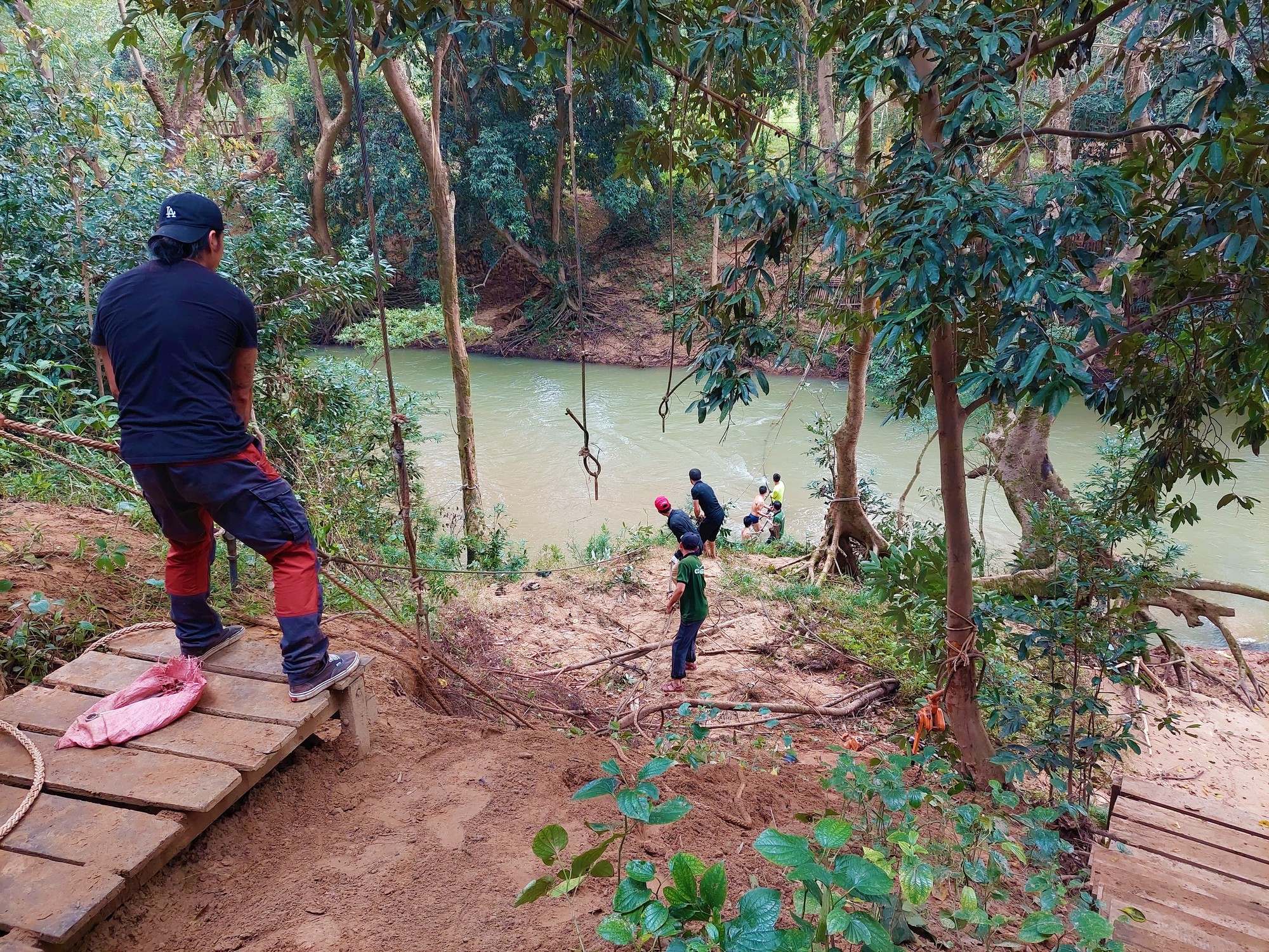 Cận cảnh thánh địa Ozo Park lấn chiếm hơn 3,6ha rừng phòng hộ Phong Nha - Kẻ Bàng - Ảnh 8.