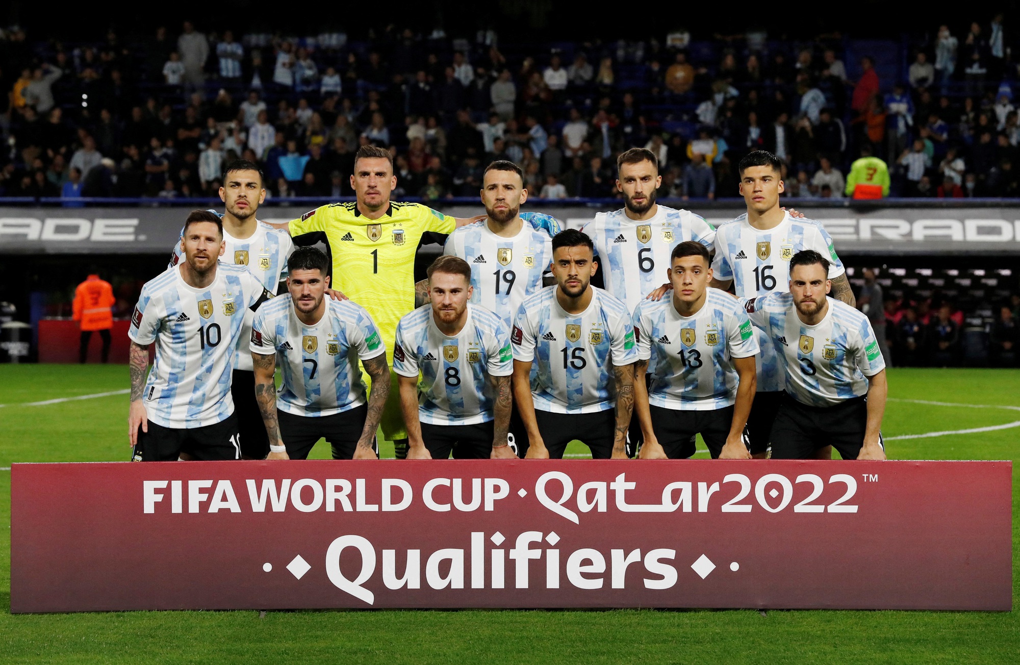 World Cup 2022: Danh sách 831 cầu thủ của 32 đội tuyển - Ảnh 6.