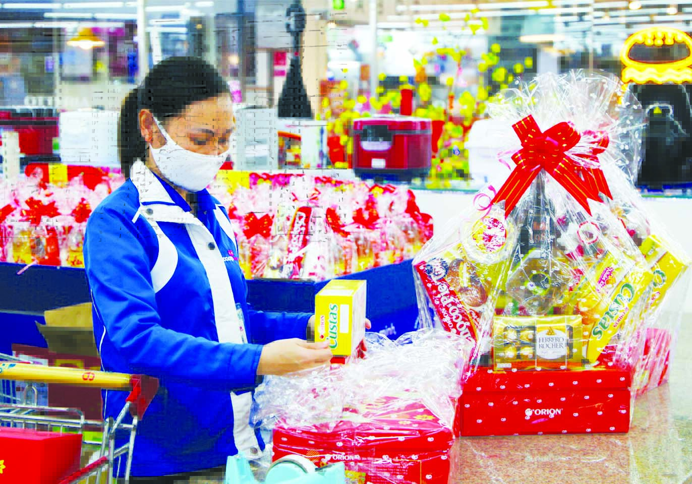 Thị trường Tết: Việc chờ người làm - Hàng đợi người mua - Ảnh 2. Thị trường Tết: Việc chờ người làm - Hàng đợi người mua - Ảnh 2.
