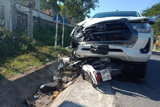 Nguyên nhân vụ xe ôtô của trưởng công an thị trấn va chạm xe máy, 2 người tử vong - Ảnh 1.