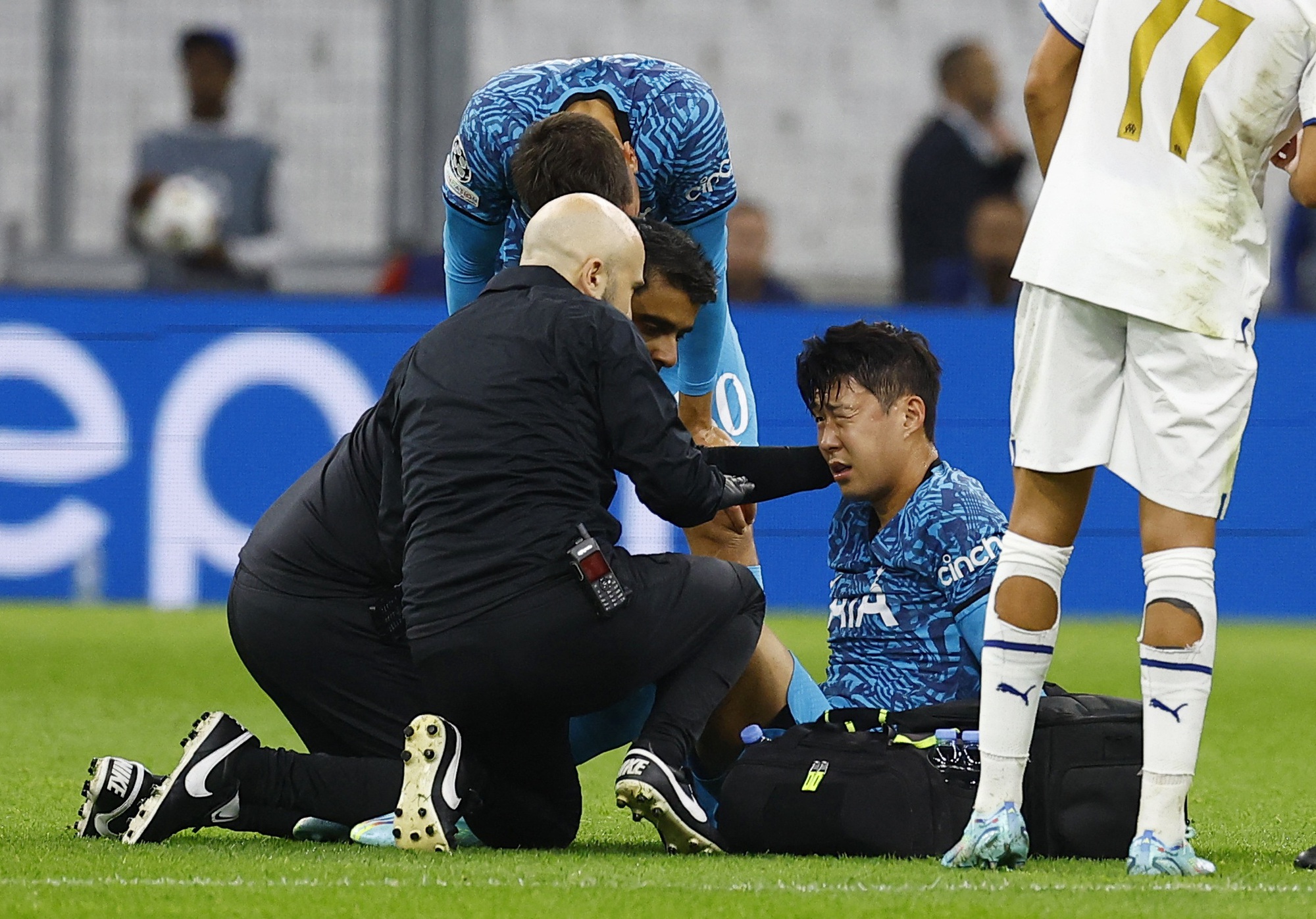 Ngược d&ograve;ng đẳng cấp, Tottenham loại Marseille ở chảo lửa Velodrome - Ảnh 3.