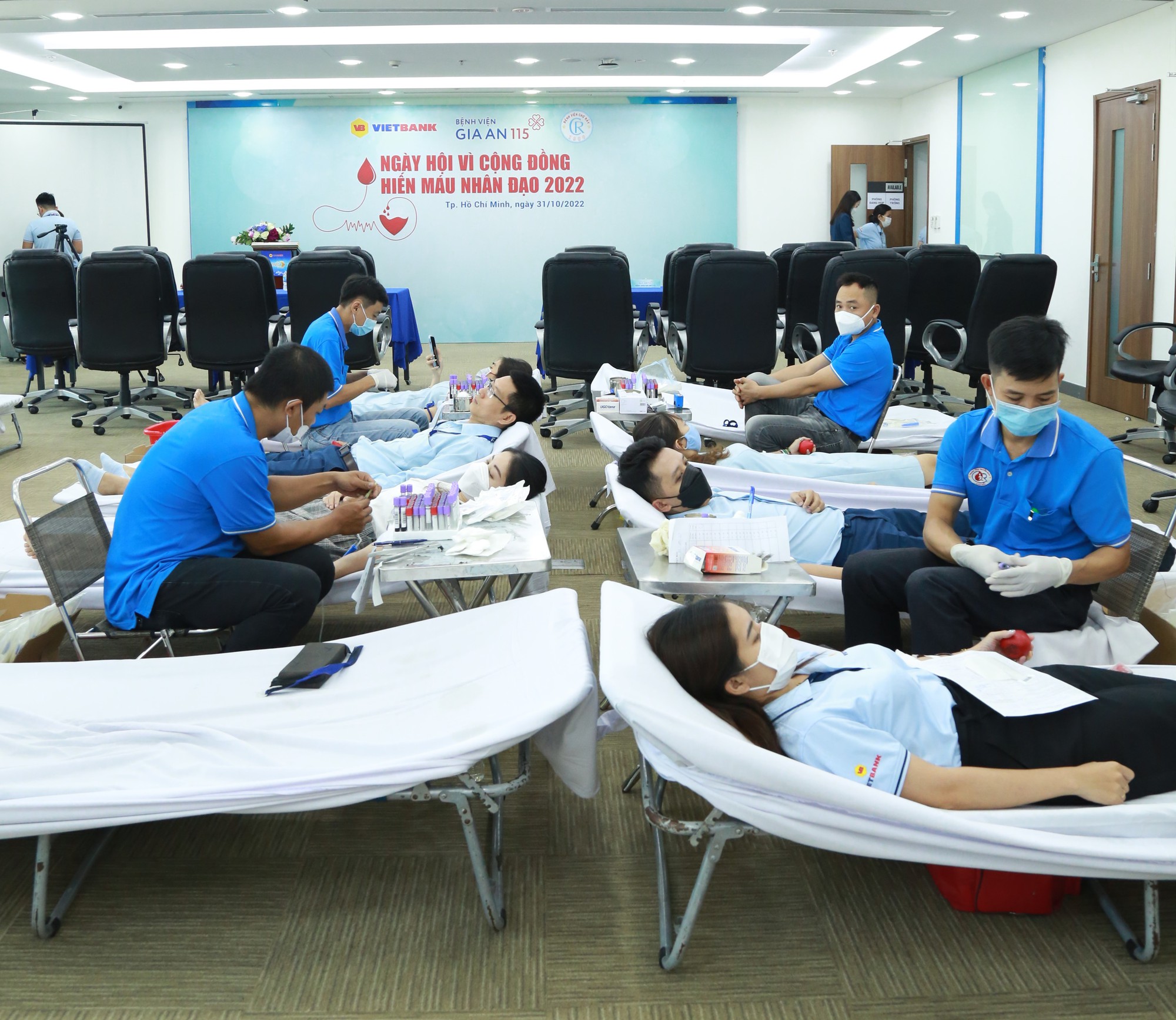Vietbank tổ chức ngày hội hiến máu nhân đạo 2022